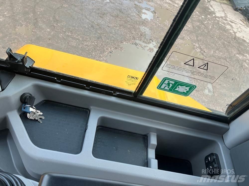 JCB 411  휠로우더