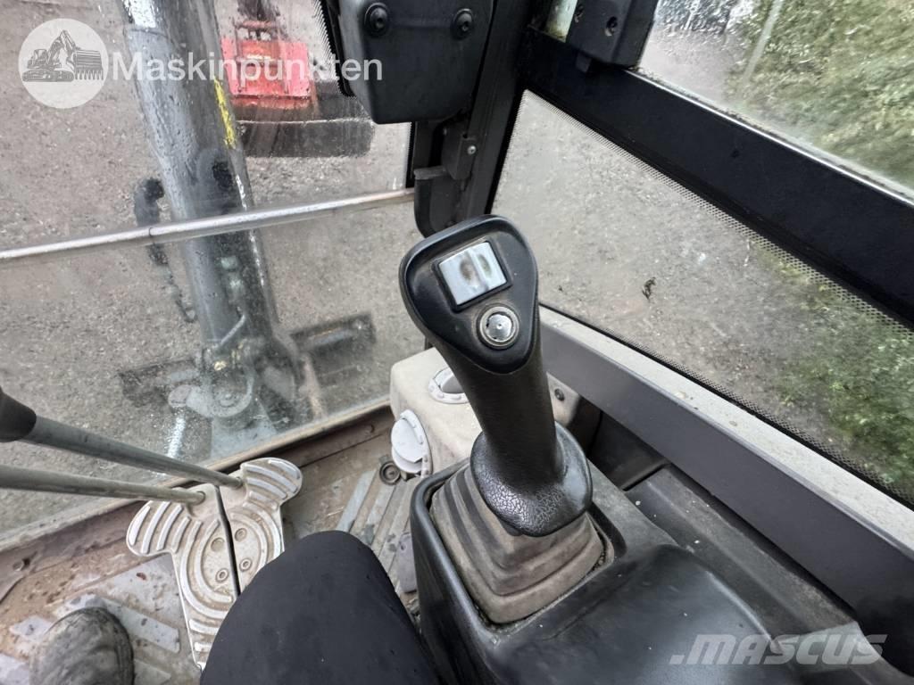 New Holland 8560 트랙터