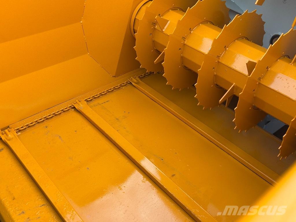 Lucas Raptor 베일 분쇄기, 절단기 및 언롤러