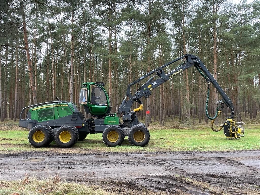 John Deere 1170G 8WD 원목 하베스터