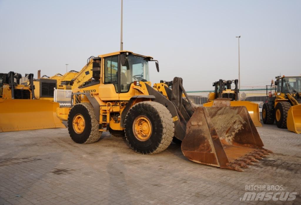 Volvo L 120 F  휠로우더