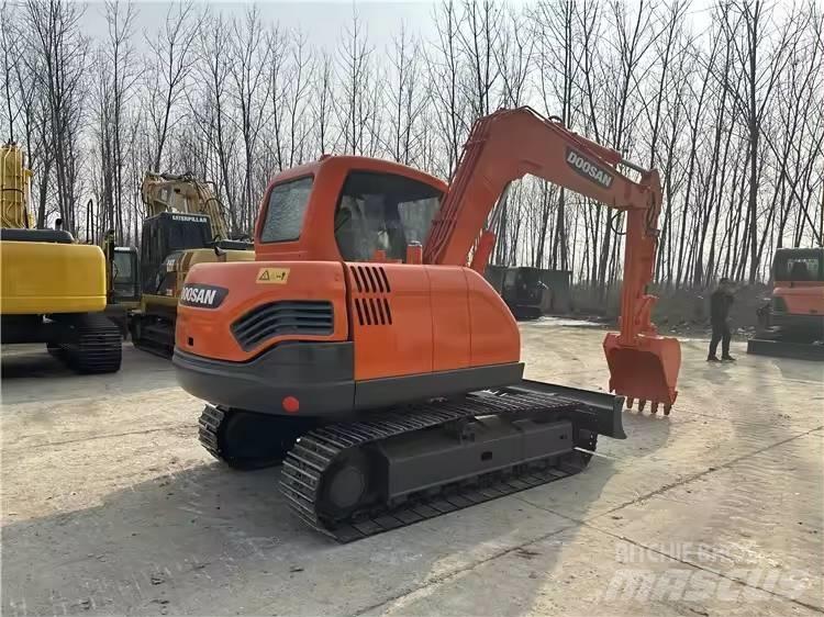 Doosan DX75 대형 굴삭기 29톤 이상