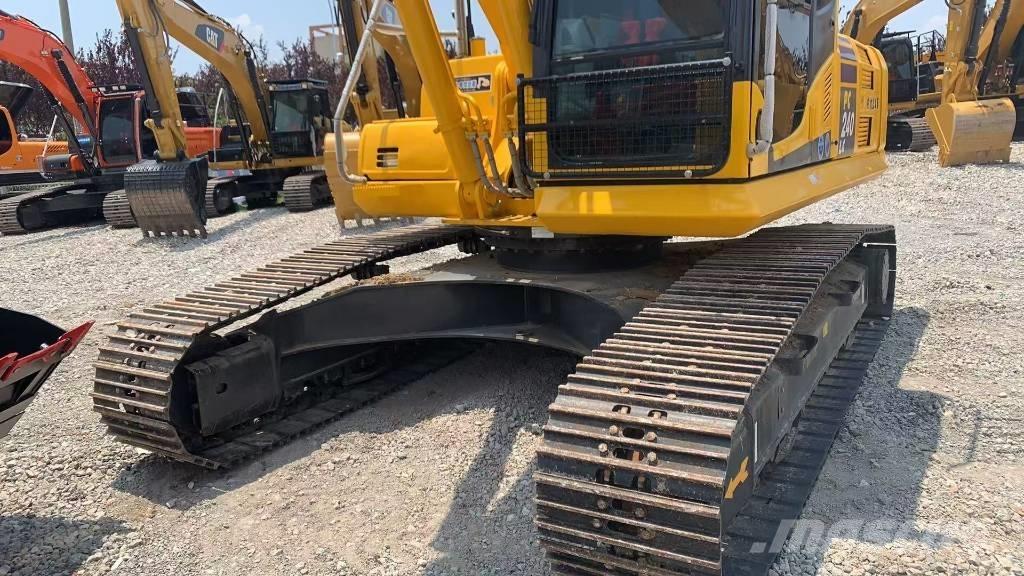 Komatsu PC 240 LC 대형 굴삭기 29톤 이상