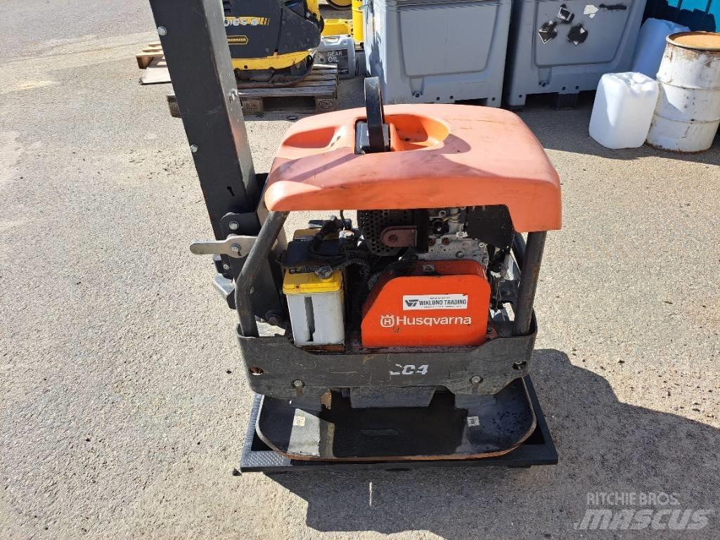Husqvarna LG 204 진동롤러