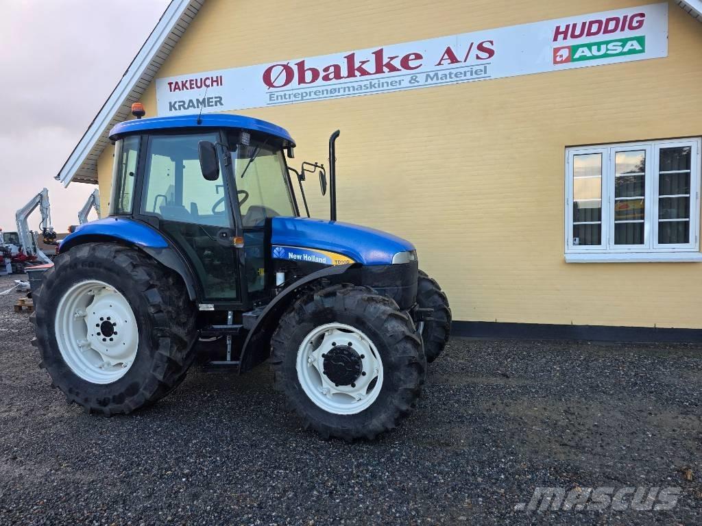 New Holland TD 90 D 트랙터