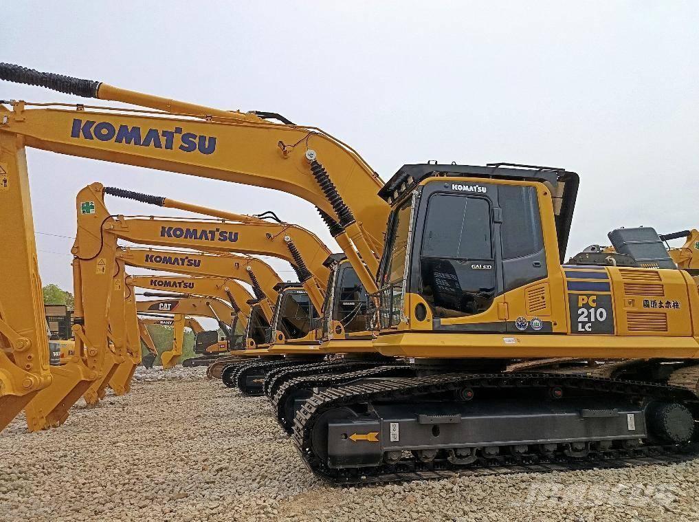 Komatsu PC 210 대형 굴삭기 29톤 이상