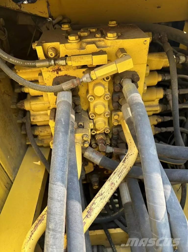Komatsu PC 240 LC-8 대형 굴삭기 29톤 이상