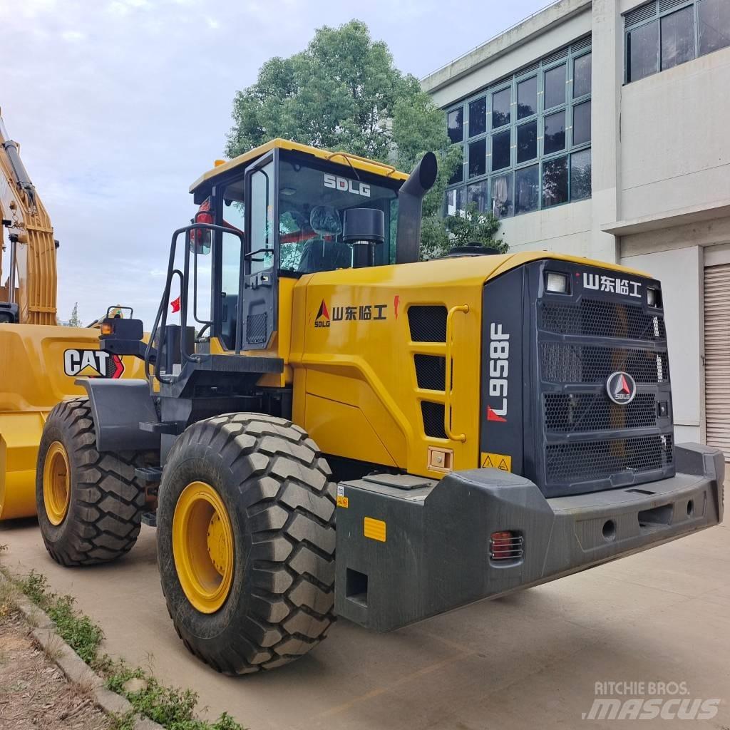 SDLG LG 958  휠로우더