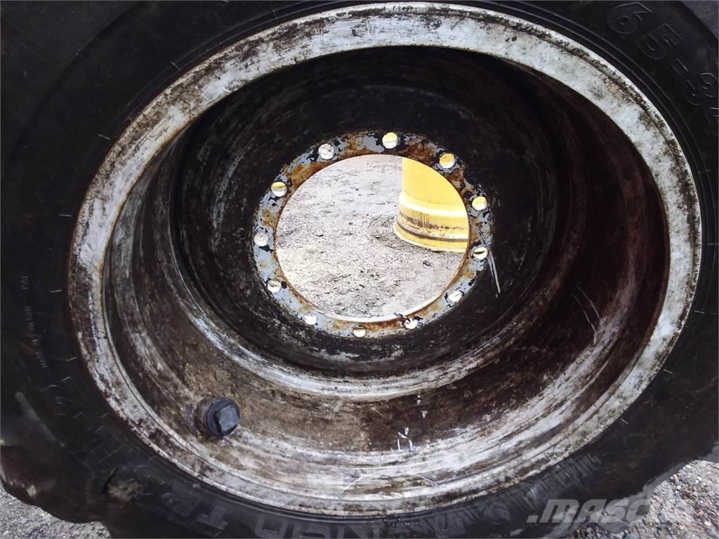 Valmet 911.1 20x34 타이어, 휠 및 림