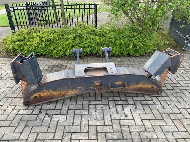 Doosan Outriggers 섀시 및 서스펜션