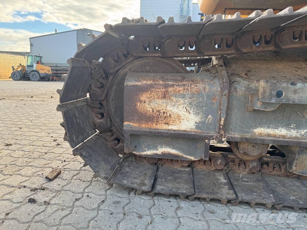 Liebherr R 922 대형 굴삭기 29톤 이상