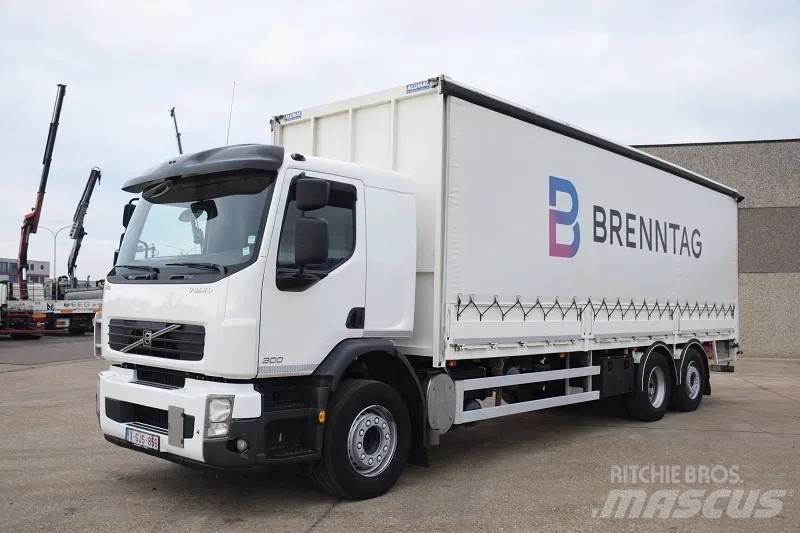 Volvo FE 300 탑차 트럭