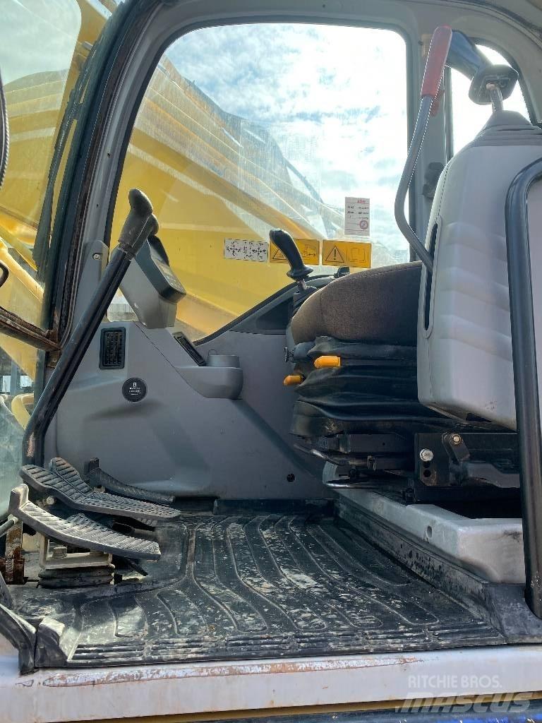 New Holland E 305 대형 굴삭기 29톤 이상