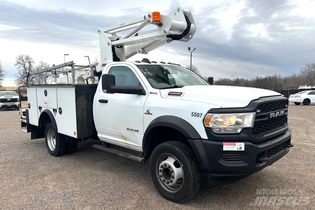 RAM 5500 TRADESMAN 트럭 탑재 고소작업대
