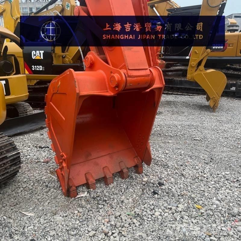 Hitachi ZX 200 대형 굴삭기 29톤 이상