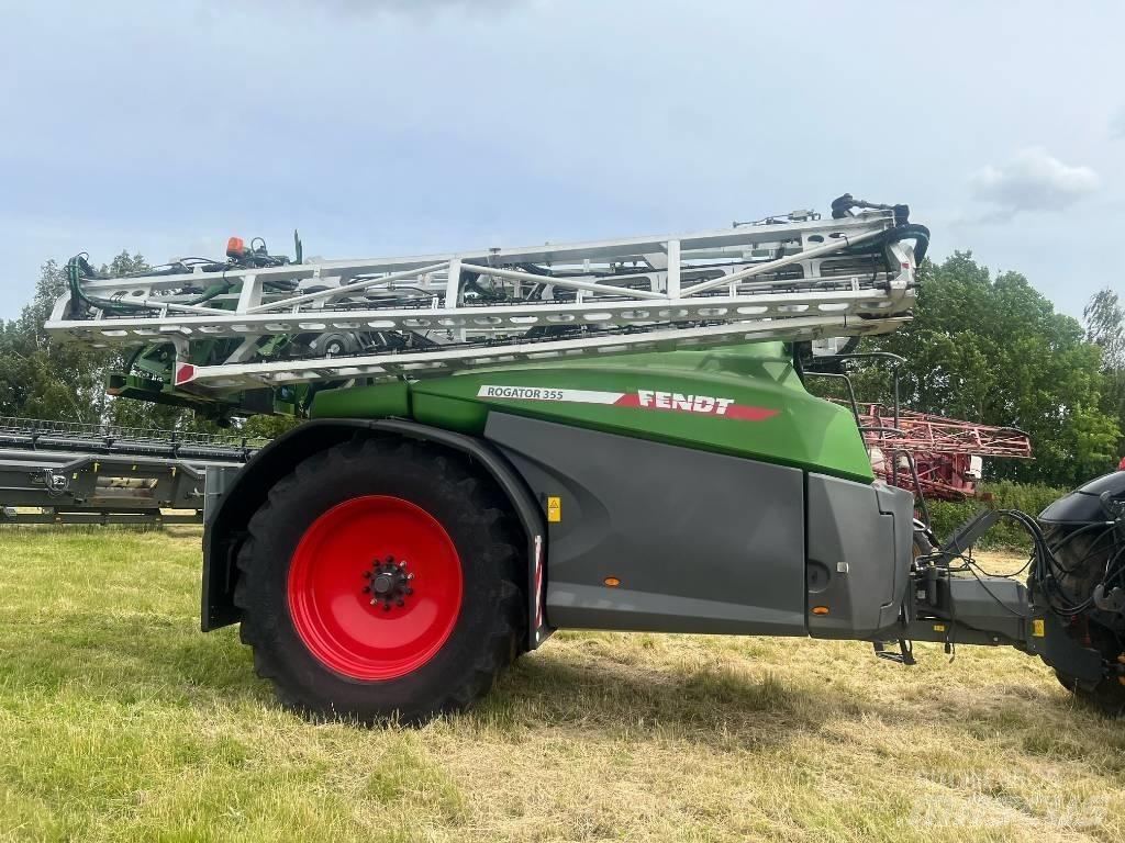 Fendt Rogator 355 견인형 분무기