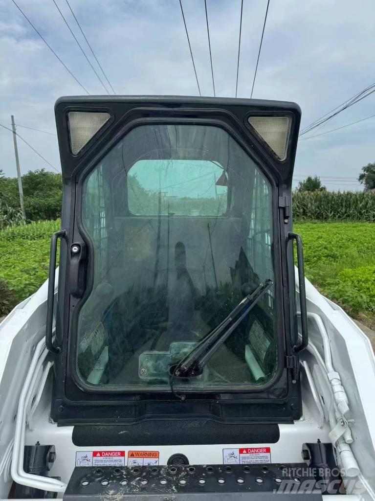 Bobcat S 160  스키드로더