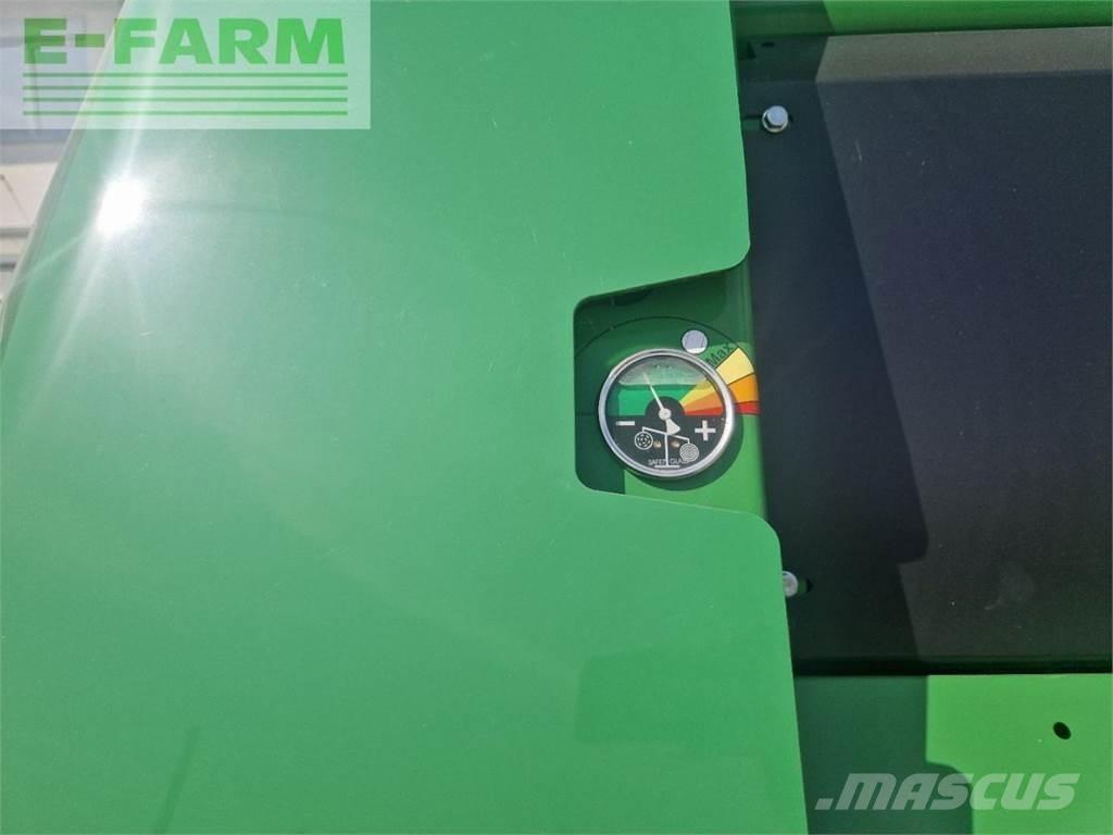 John Deere V451M 각형 곤포기