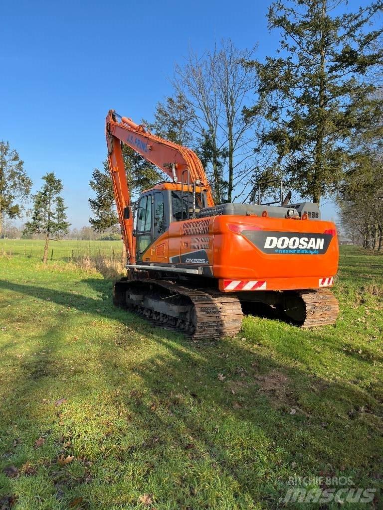 Doosan Dx225-5 롱리치 굴삭기