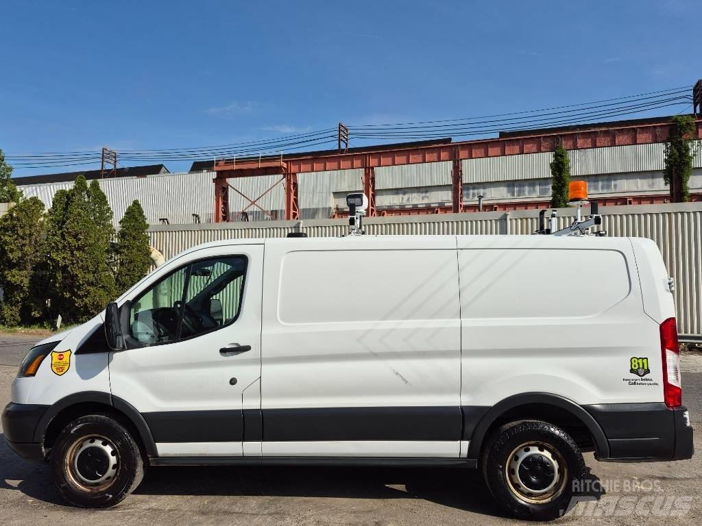 Ford Transit 250 패널 화물차