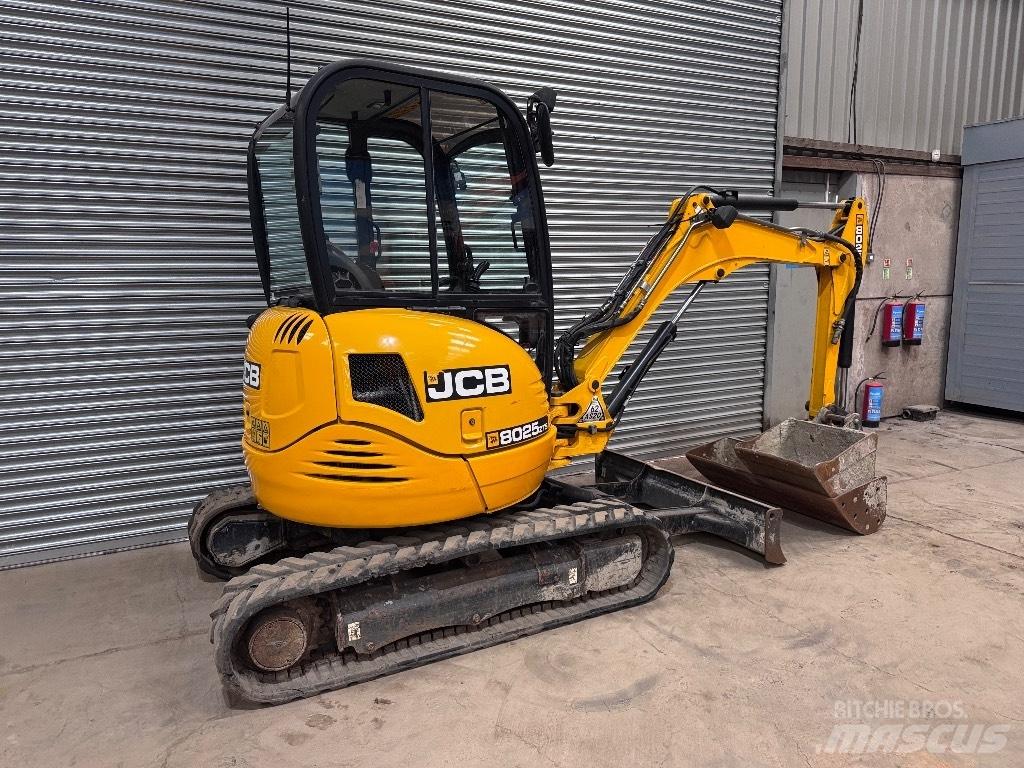 JCB 8025 ZTS 소형 굴삭기 7톤 미만