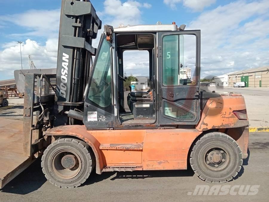 Doosan D 70 S-7 디젤 지게차
