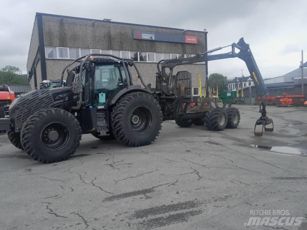 Valtra T 175 ED 임업용 트랙터
