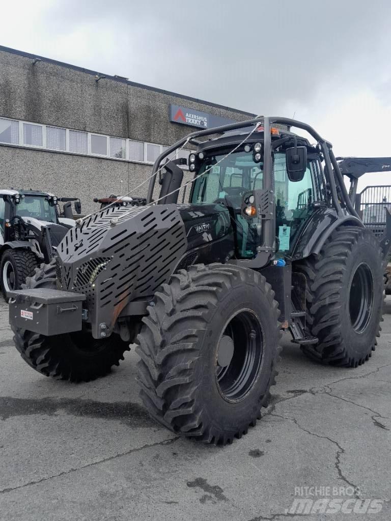 Valtra T 175 ED 임업용 트랙터