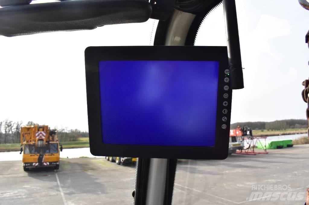 Liebherr LR1100 트랙 크레인