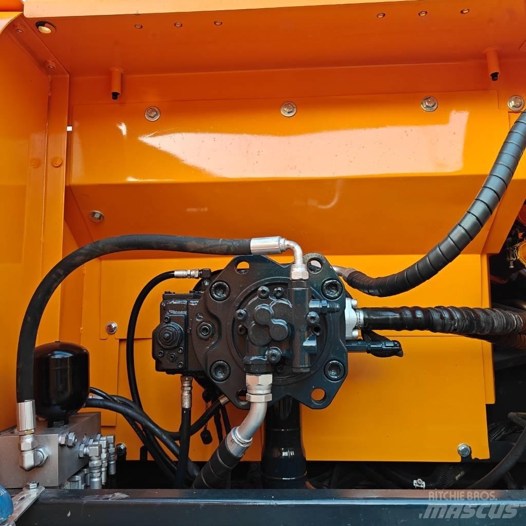 Hyundai 305-9T 대형 굴삭기 29톤 이상