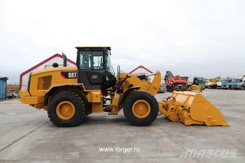 CAT 938 M  휠로우더