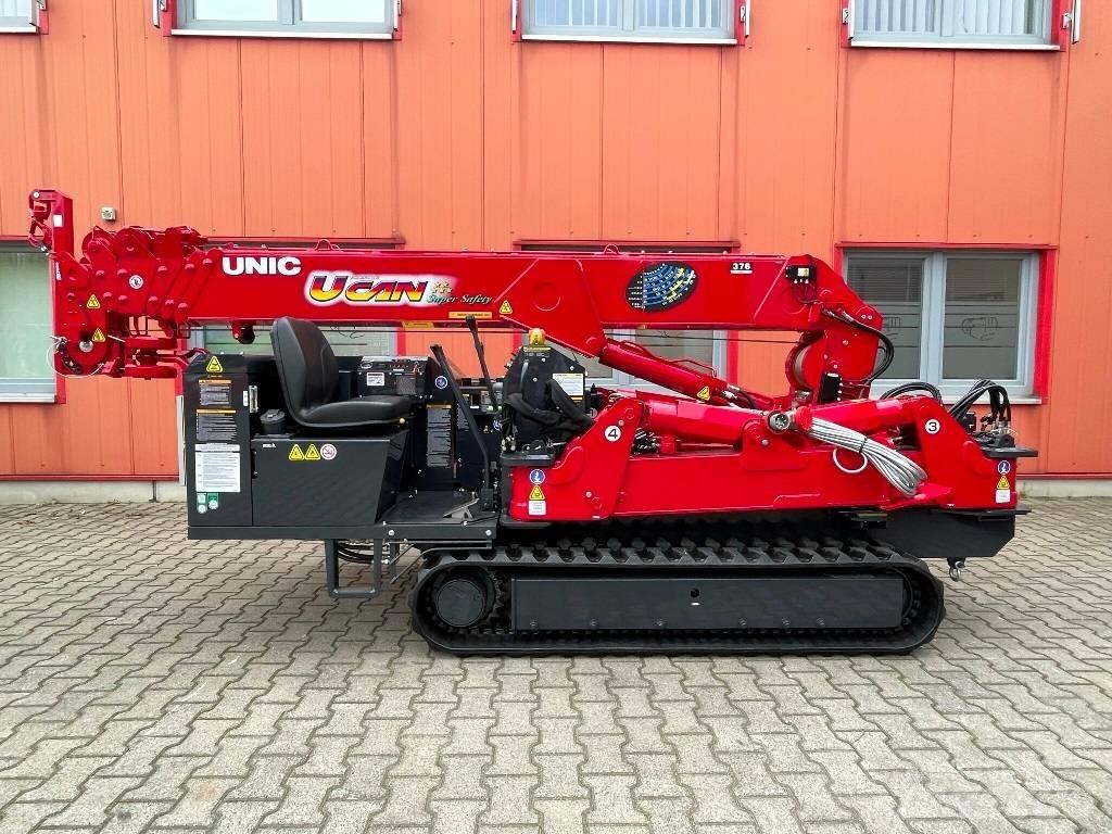 Unic URW-376 미니 크레인