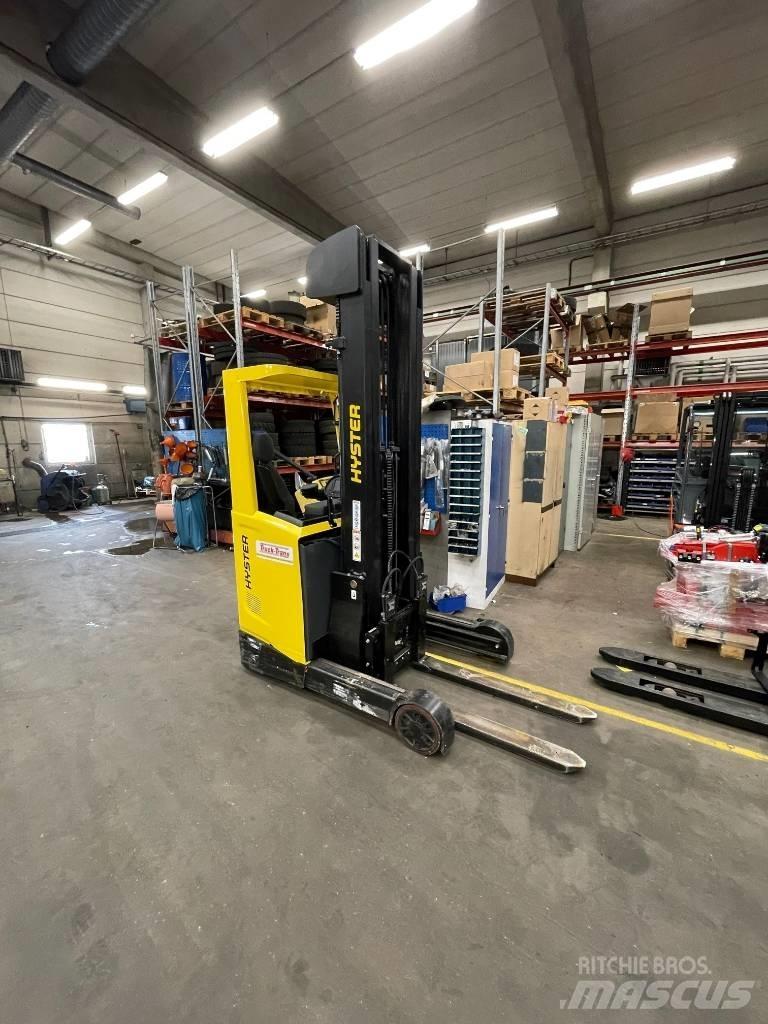 Hyster R1.4 리치 트럭