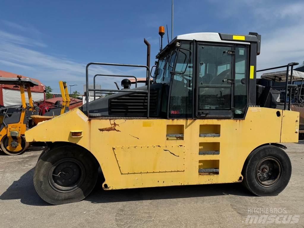 Bomag BW 24 R 공기 타이어 롤러