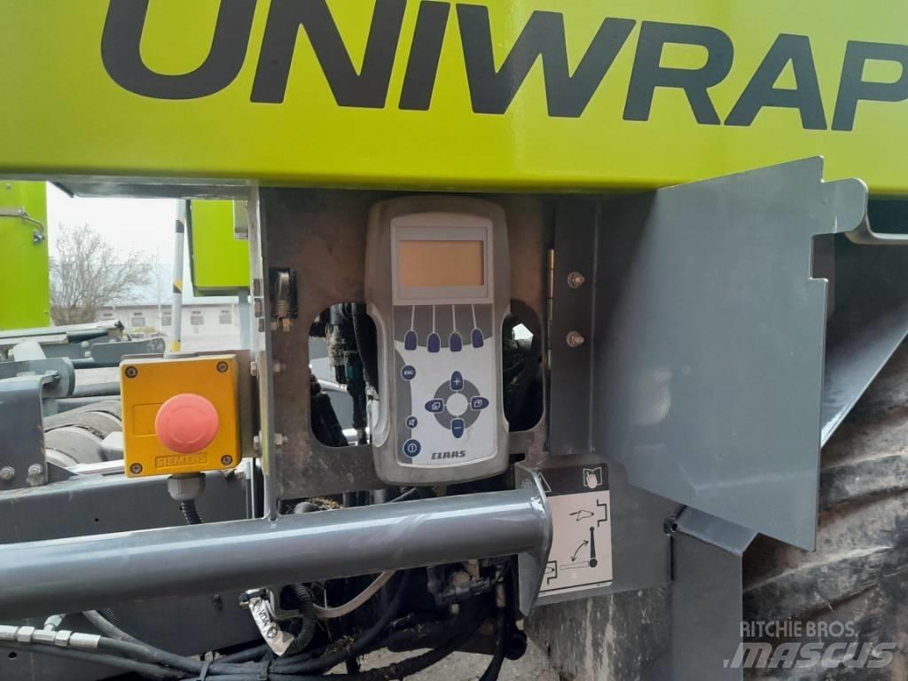 CLAAS 375 Uniwrap 원형 곤포기