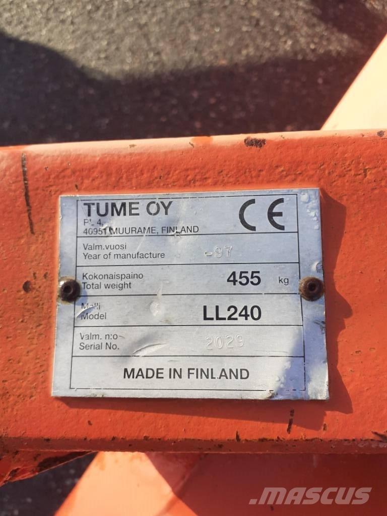 Esko 240 lumilinko 제설기