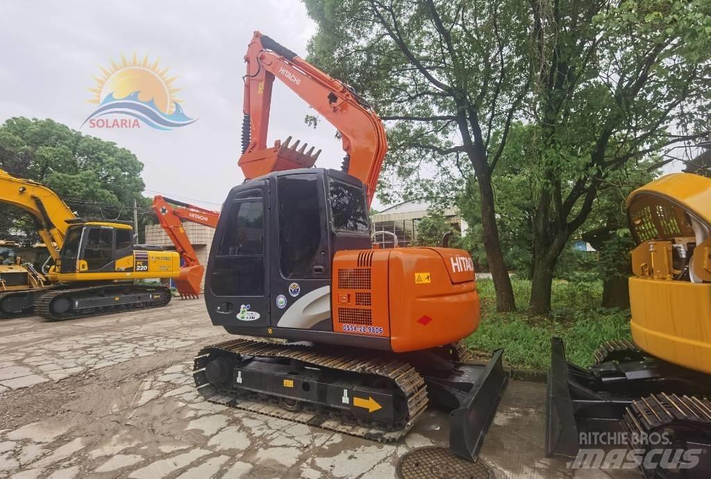 Hitachi ZX 70 소형 굴삭기 7톤 미만