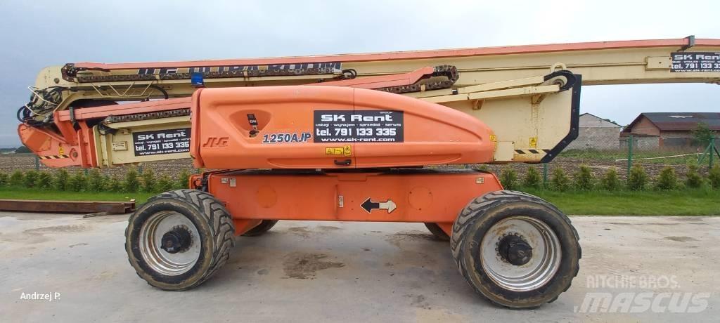 JLG 1250 AJP 관절형 전동이동 리프트