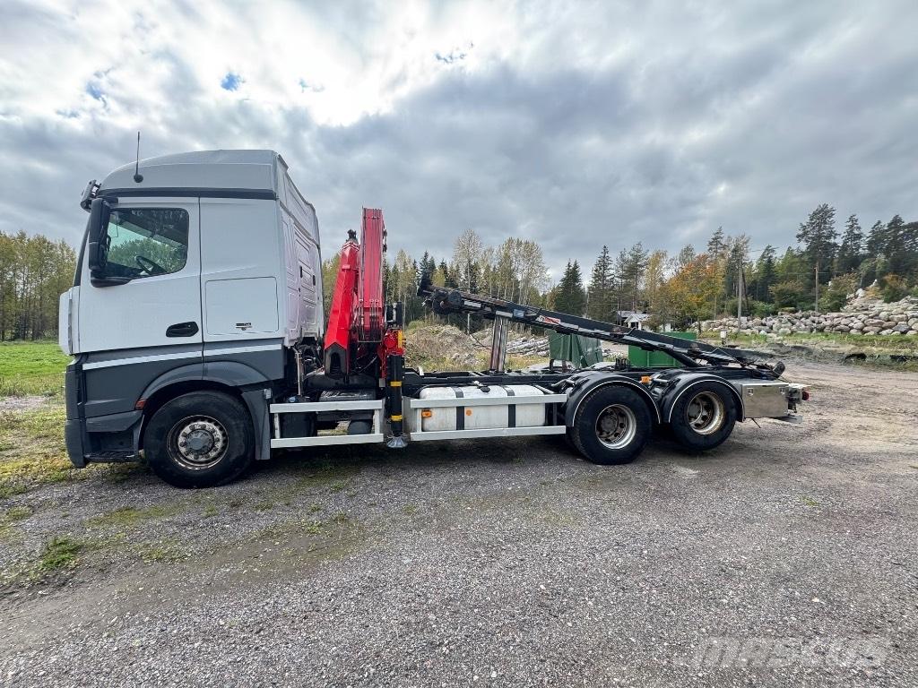 Mercedes-Benz 2653 L 크레인 트럭