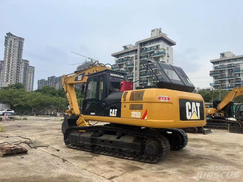 CAT 325D 대형 굴삭기 29톤 이상