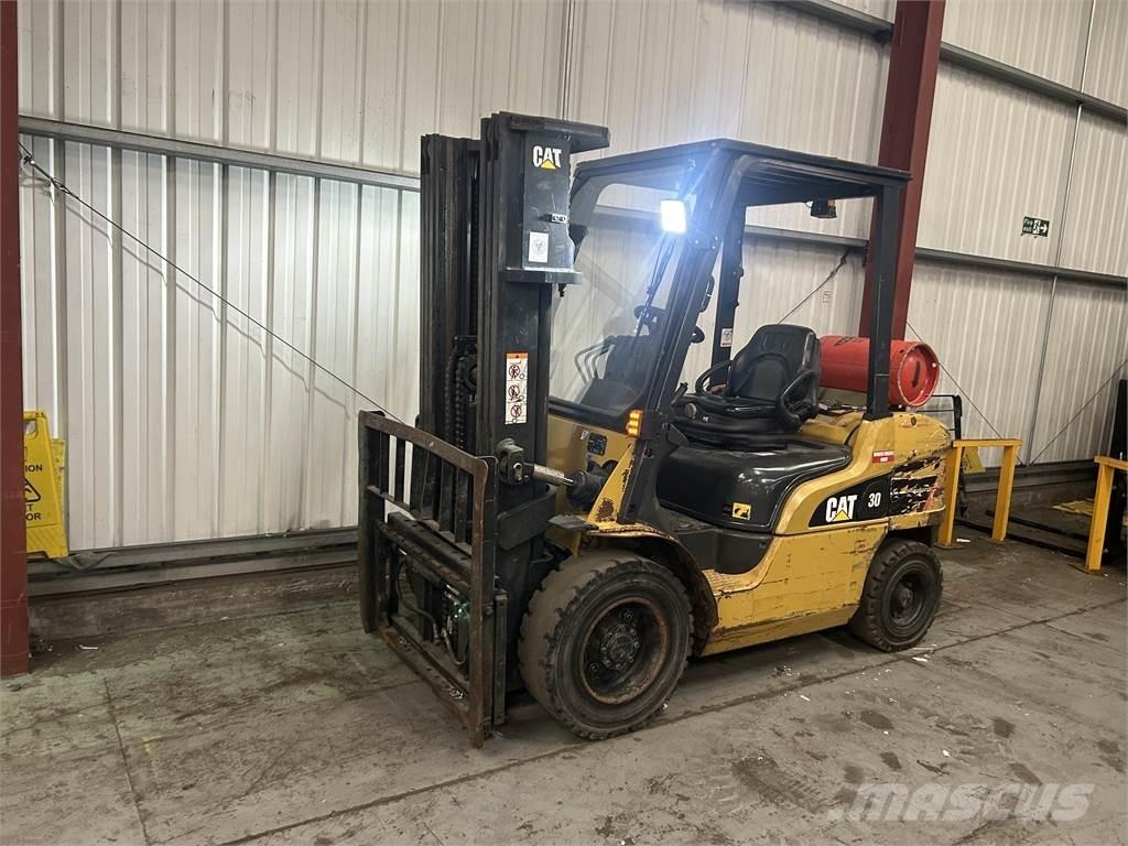 CAT GP30NT LPG 지게차