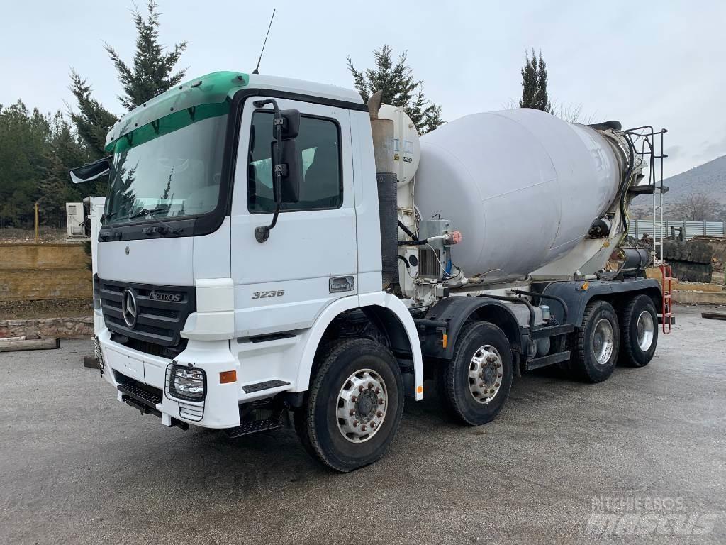 Mercedes-Benz 3336 콘크리트 믹서트럭