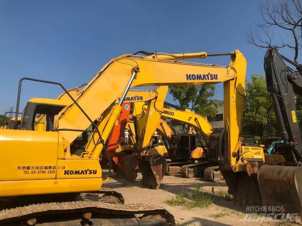 Komatsu PC220-7 대형 굴삭기 29톤 이상