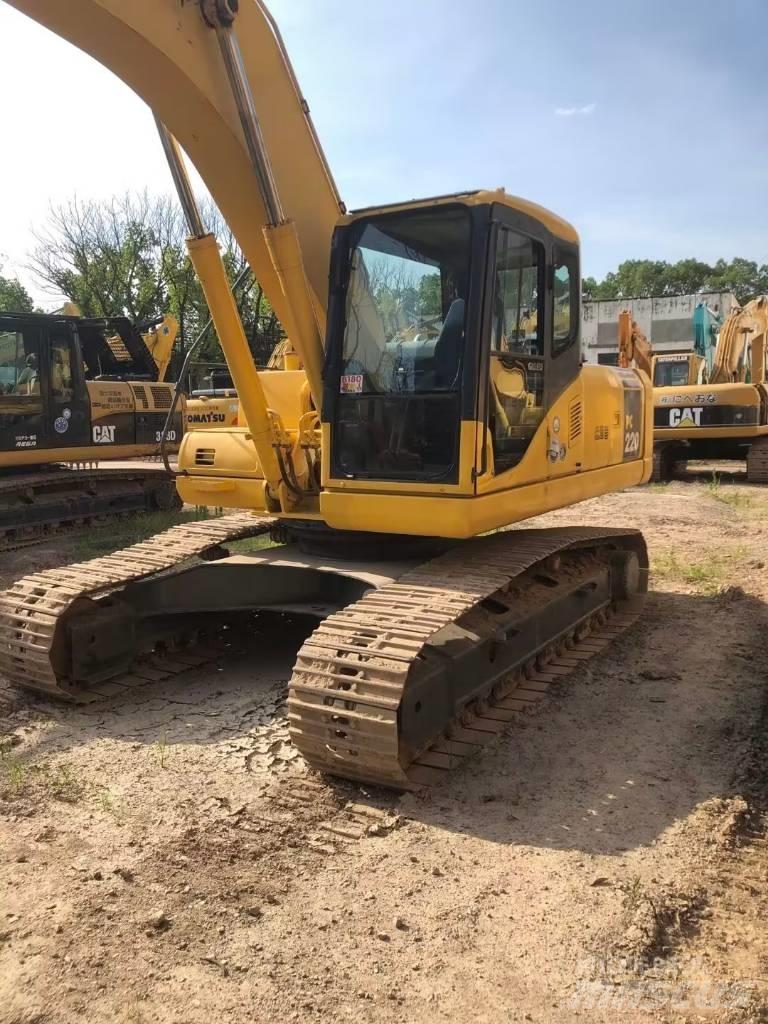 Komatsu PC220-7 대형 굴삭기 29톤 이상