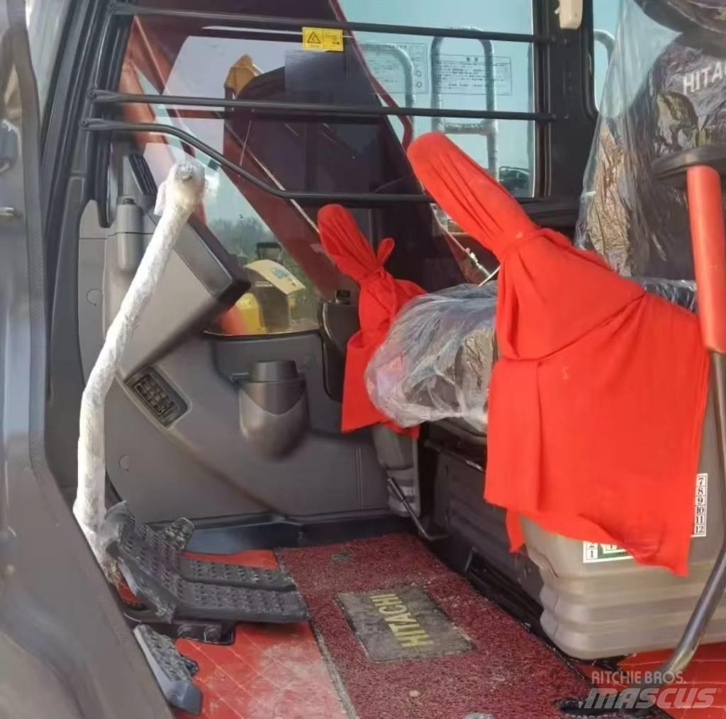 Hitachi ZX 120 대형 굴삭기 29톤 이상
