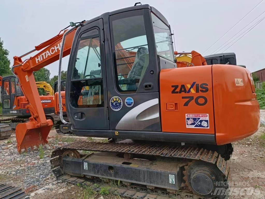 Hitachi ZX70 소형 굴삭기 7톤 미만