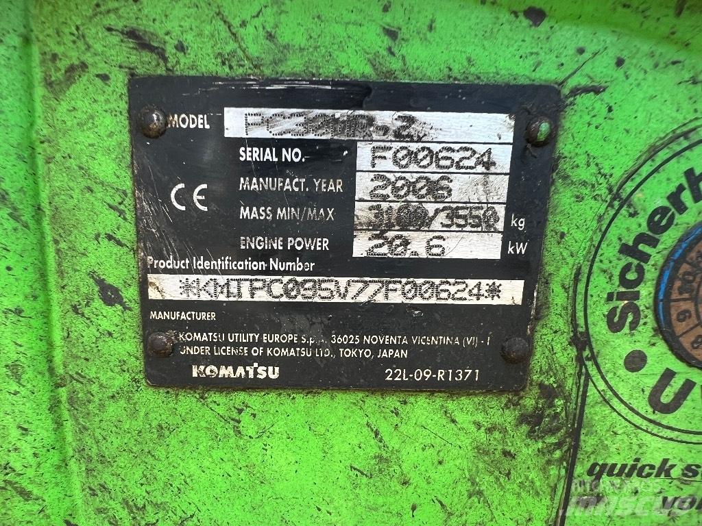 Komatsu PC 30 MR-2 소형 굴삭기 7톤 미만