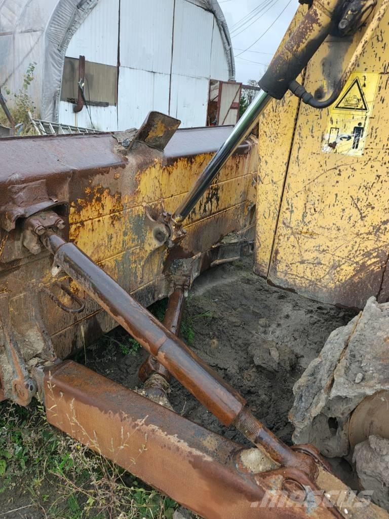 Komatsu DX 65EX-15 크롤러 도저