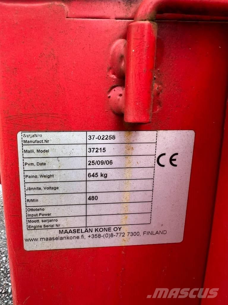 Hakki Pilke 1X37 목재 쪼개기 및 절단기