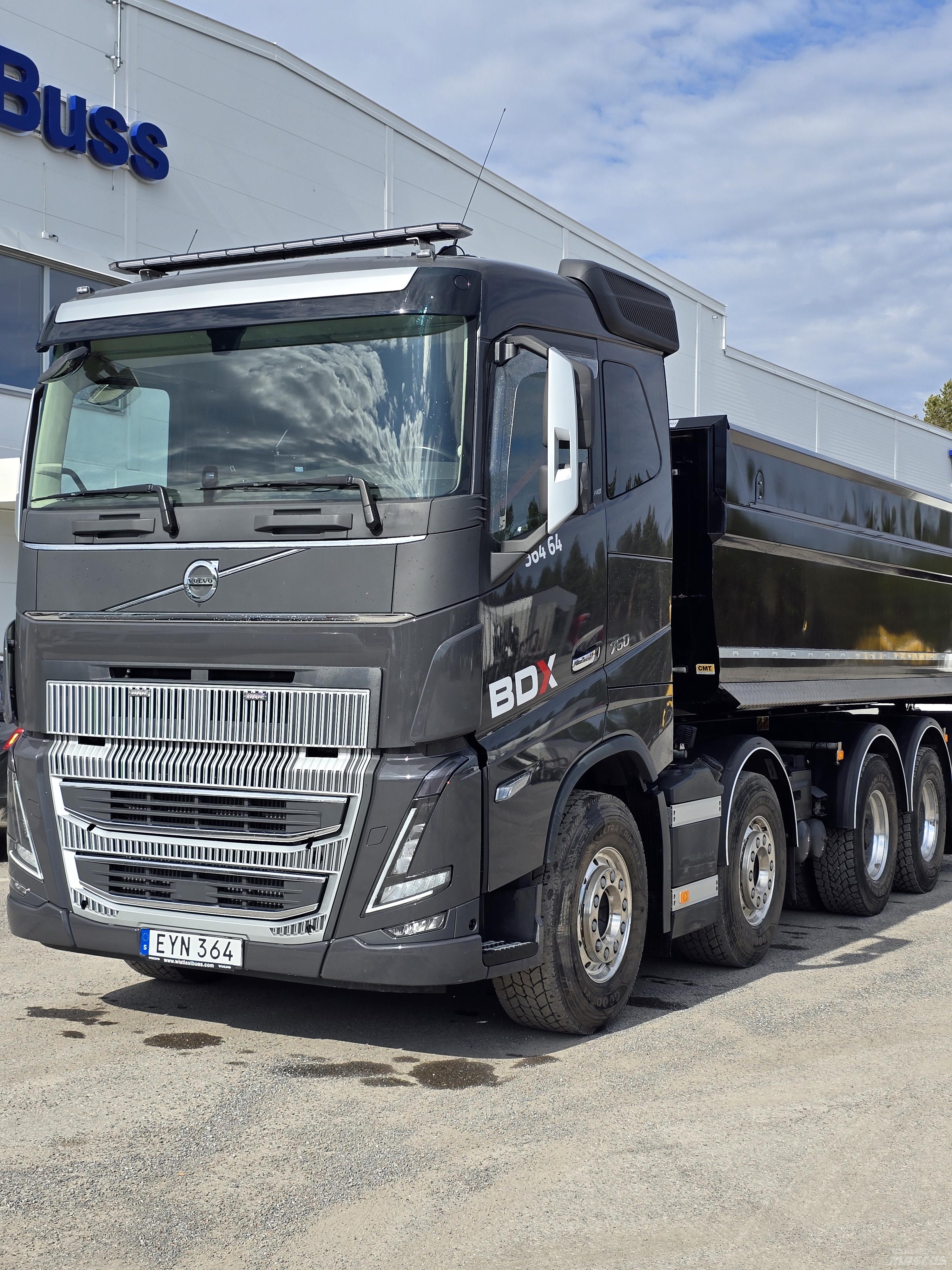 Volvo FH16 750 덤프 트럭